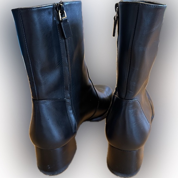 Stuart Weitzman Nola Zip Leather Boots - Picture 5 of 9